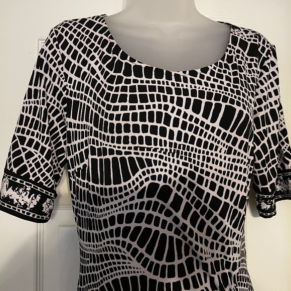 ECI NEW YORK BLACK & WHITE geometrical midi dress, size M - Picture 4 of 6
